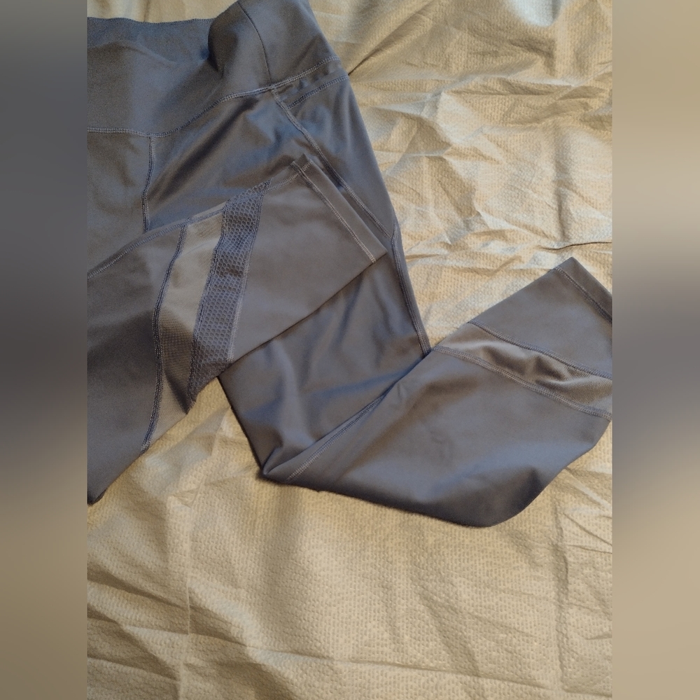 Livi Active leggings size 18-20
